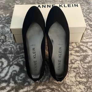 Anne Klein Andario Black Closed toe heels Size 9